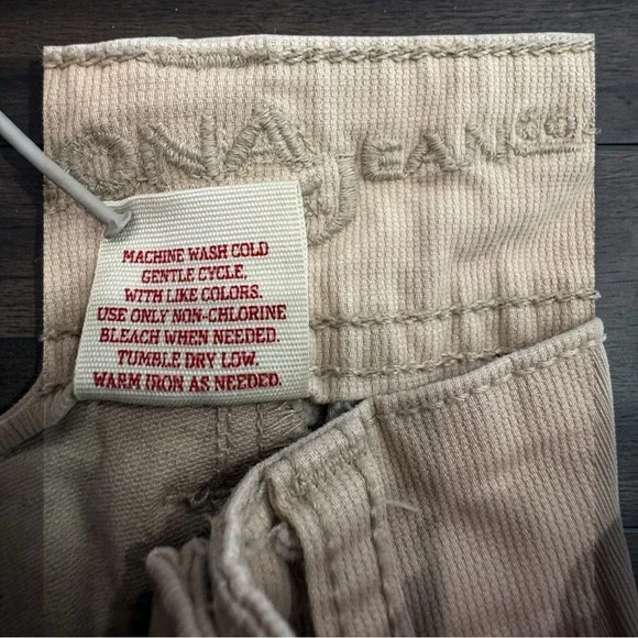 NWOT Arizona Jean Co. Size 1 Khaki Tan Shorts Low Rise 2.5” inseam Belt Loops - Picture 4 of 7